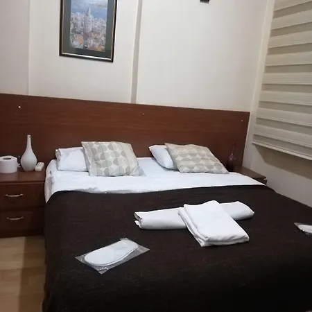 Palyaco House 2*